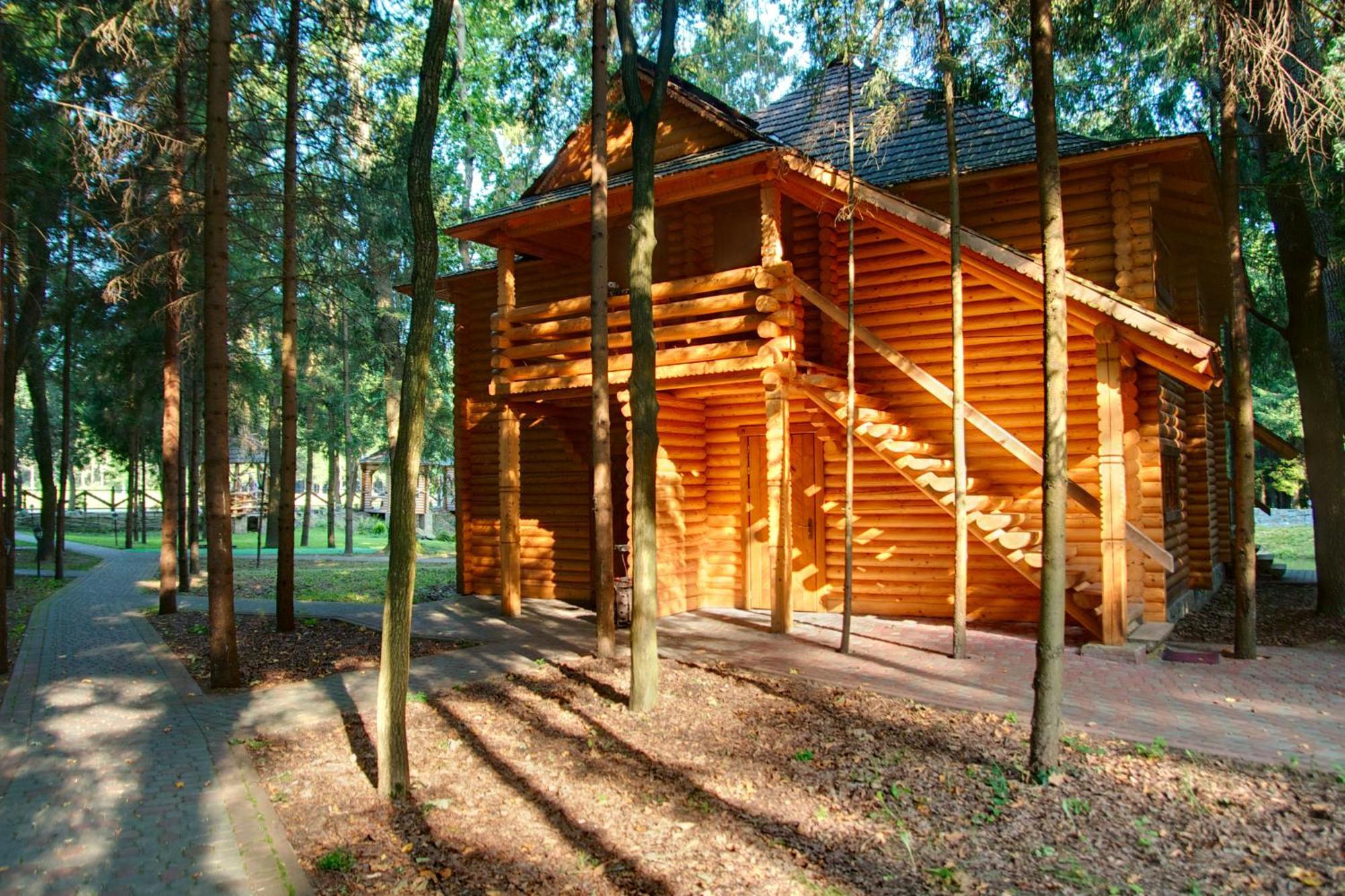 Sherwood Hotel Dolgomostiska Eksteriør billede